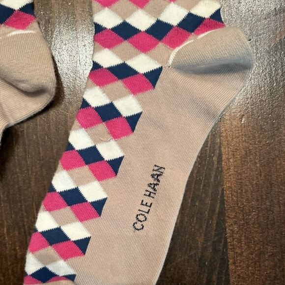 Cole Haan Womens Pink Tan Preppy Multicolor Dress Socks Soft Comfortable Sz 8-10 - Picture 3 of 7